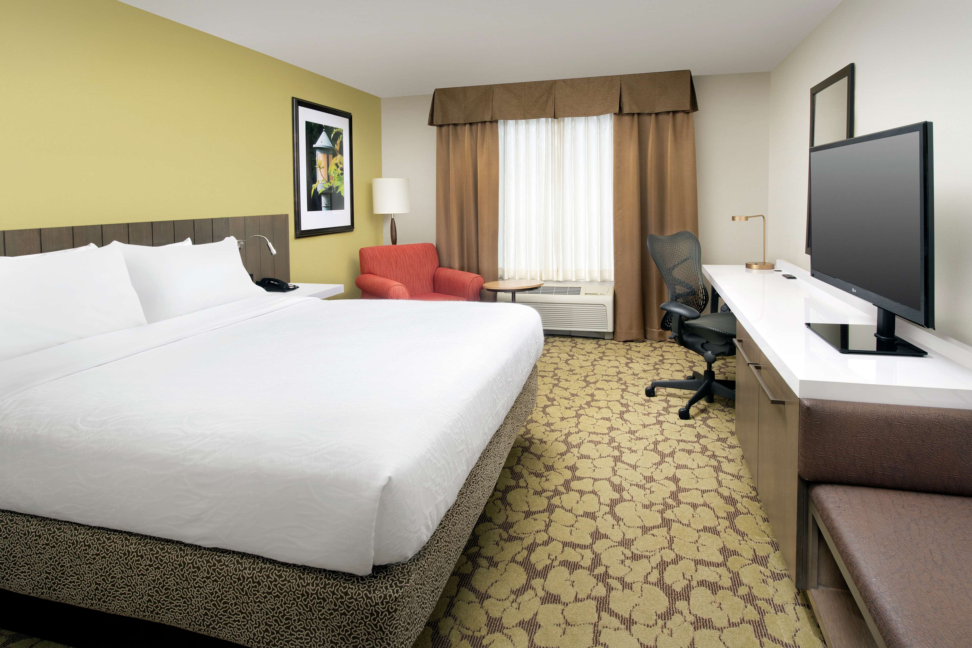 Hilton Garden Inn Frederick Photo