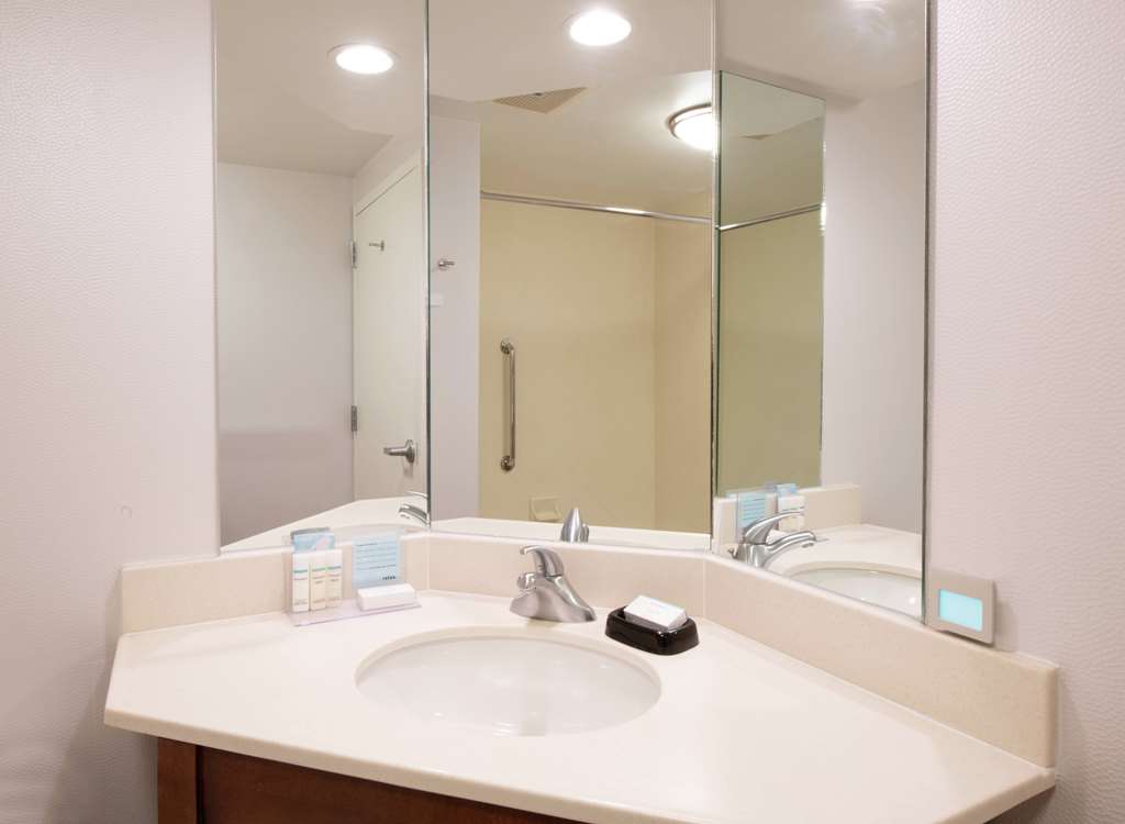 Hampton Inn & Suites Rochester/Victor Image