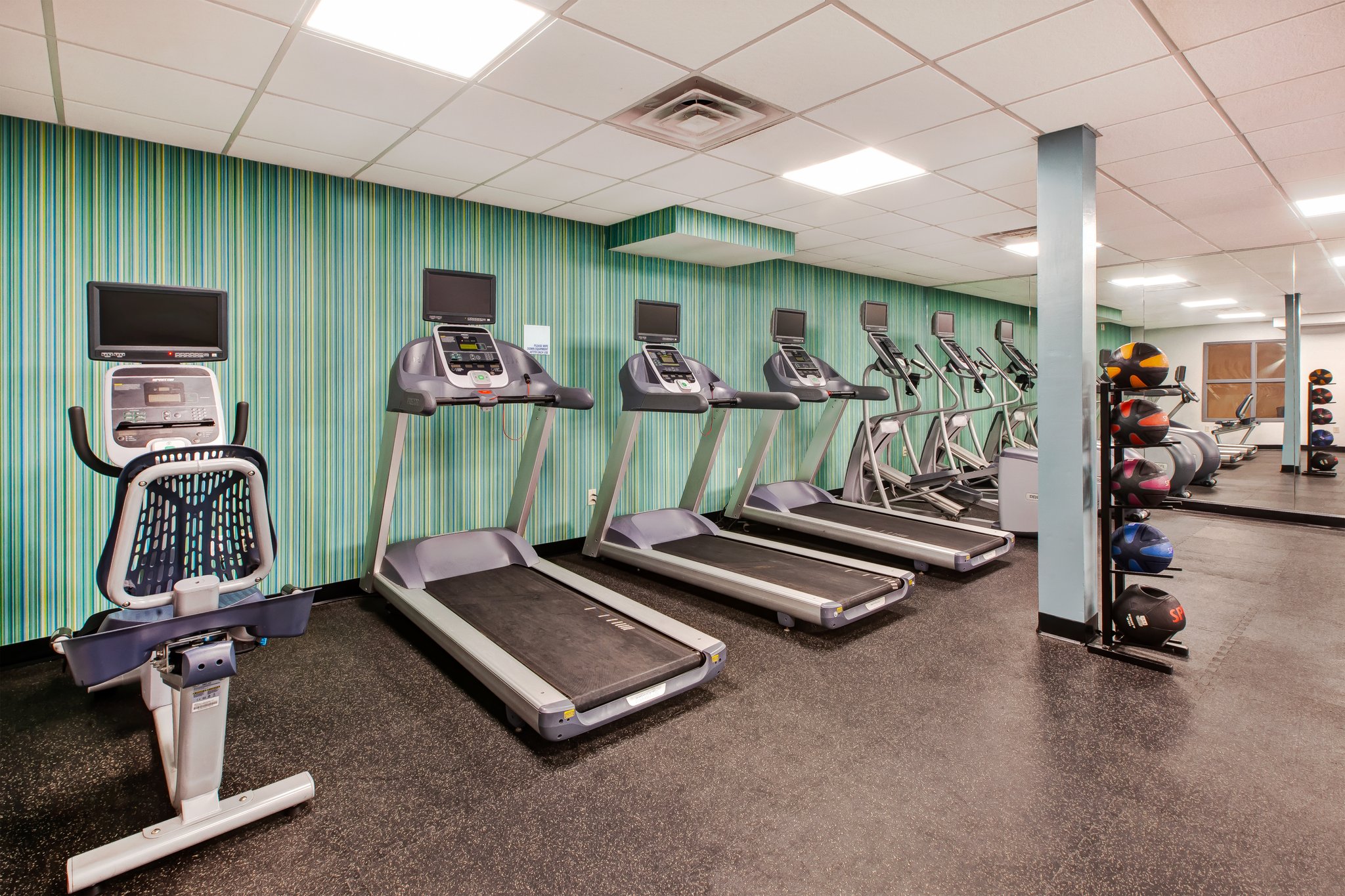 Holiday Inn Express & Suites Absecon-Atlantic City Area by IHG Image