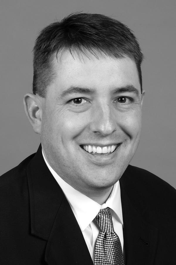 Edward Jones - Financial Advisor: Lowell Easterling, AAMS® Photo