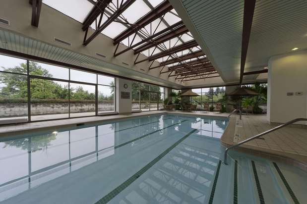 Images Embassy Suites by Hilton Detroit Troy Auburn Hills