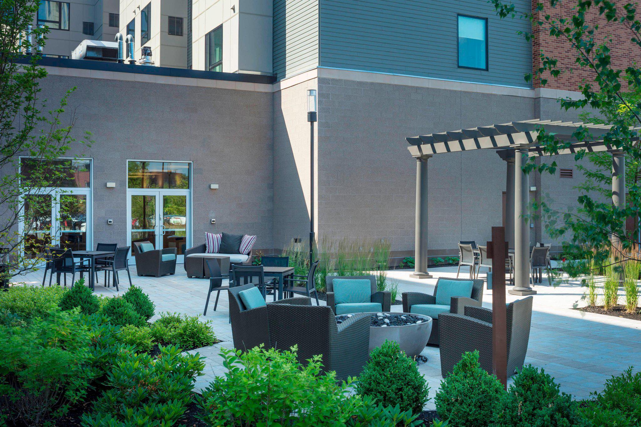 Residence Inn by Marriott Boston Burlington Photo