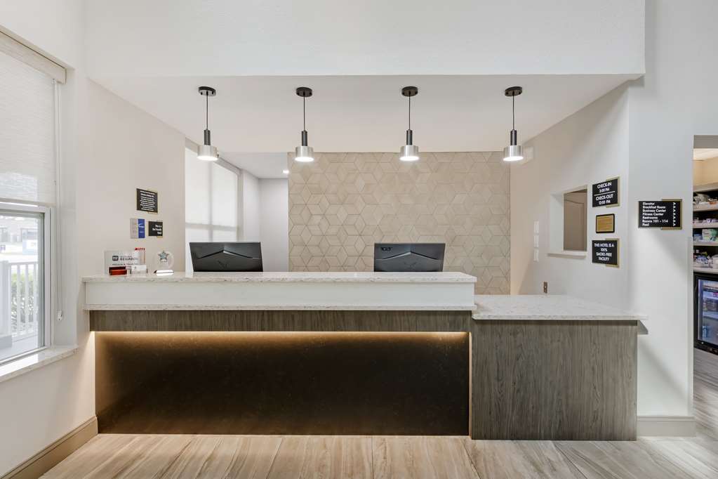 Best Western Plus First Coast Inn & Suites Image