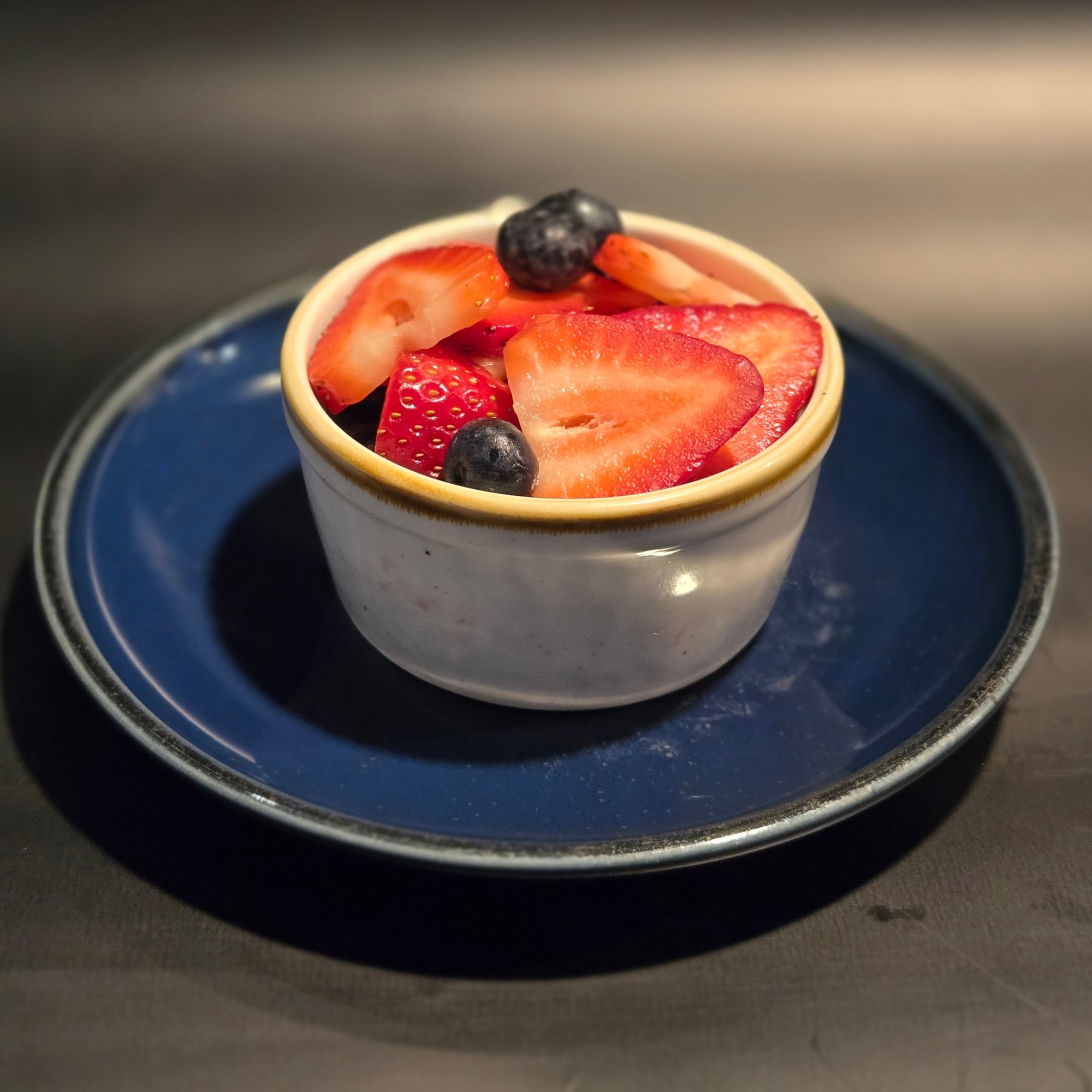 Fresh Mixed Fruit Cup (Seasonal) *