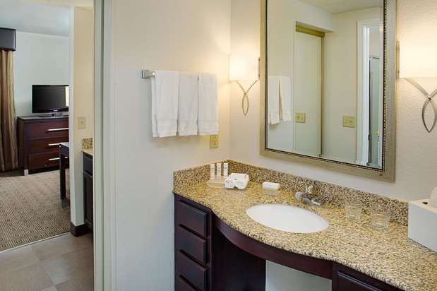 Images Homewood Suites by Hilton Manchester/Airport