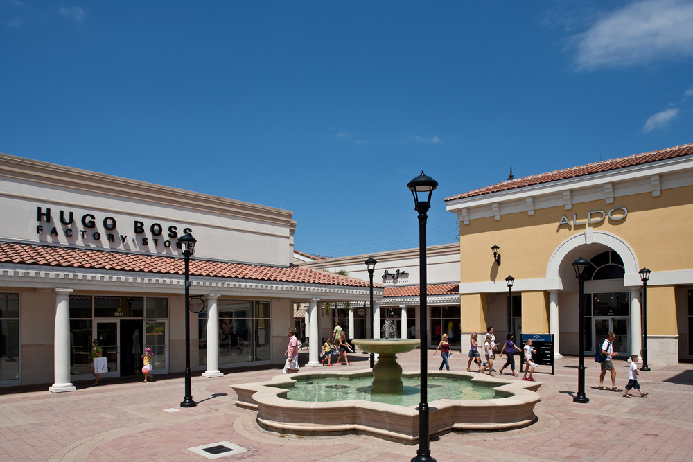 Victoria's Secret Outlet at Orlando International Premium Outlets