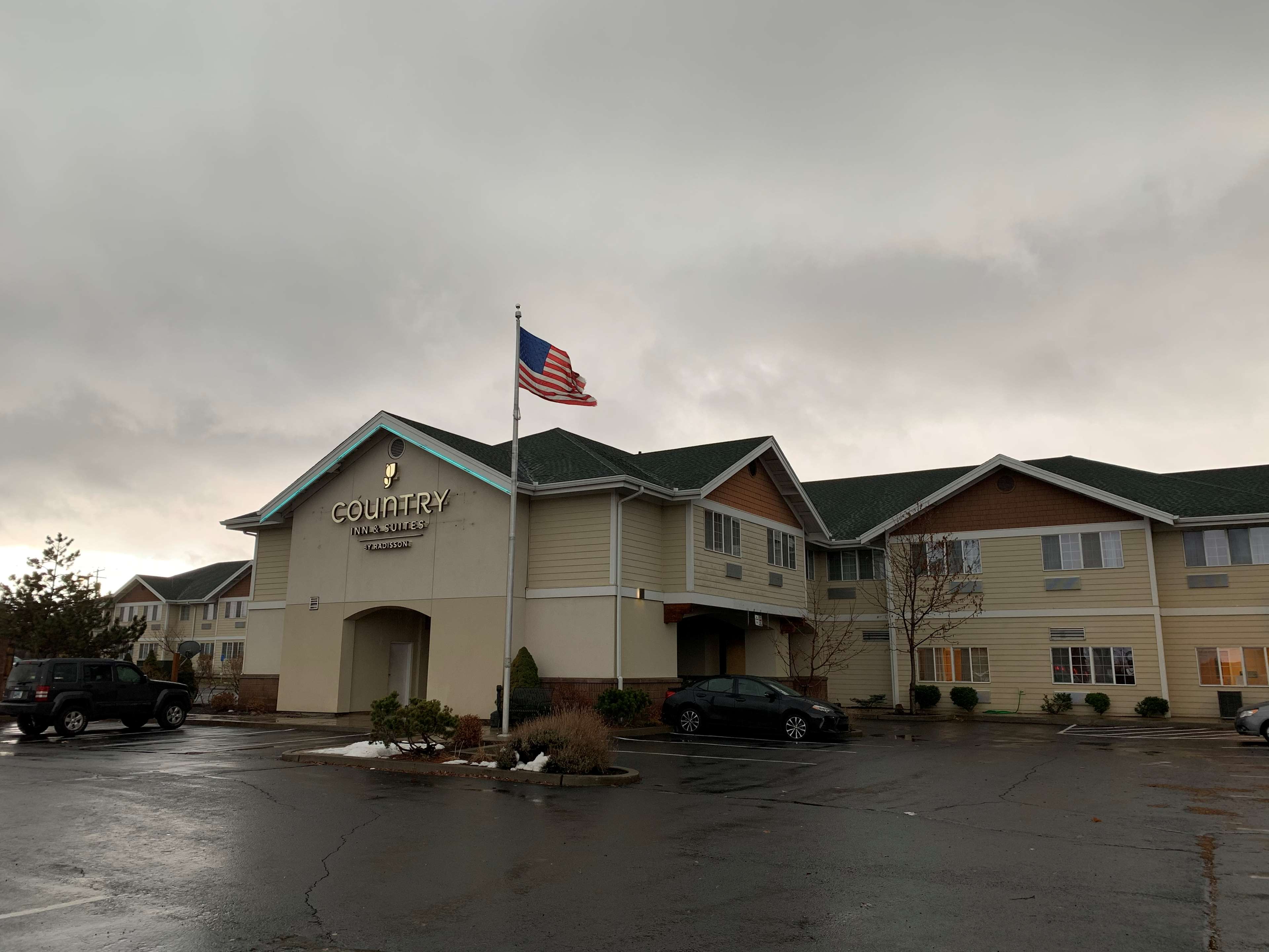 Country Inn & Suites by Radisson, Bend, OR Photo