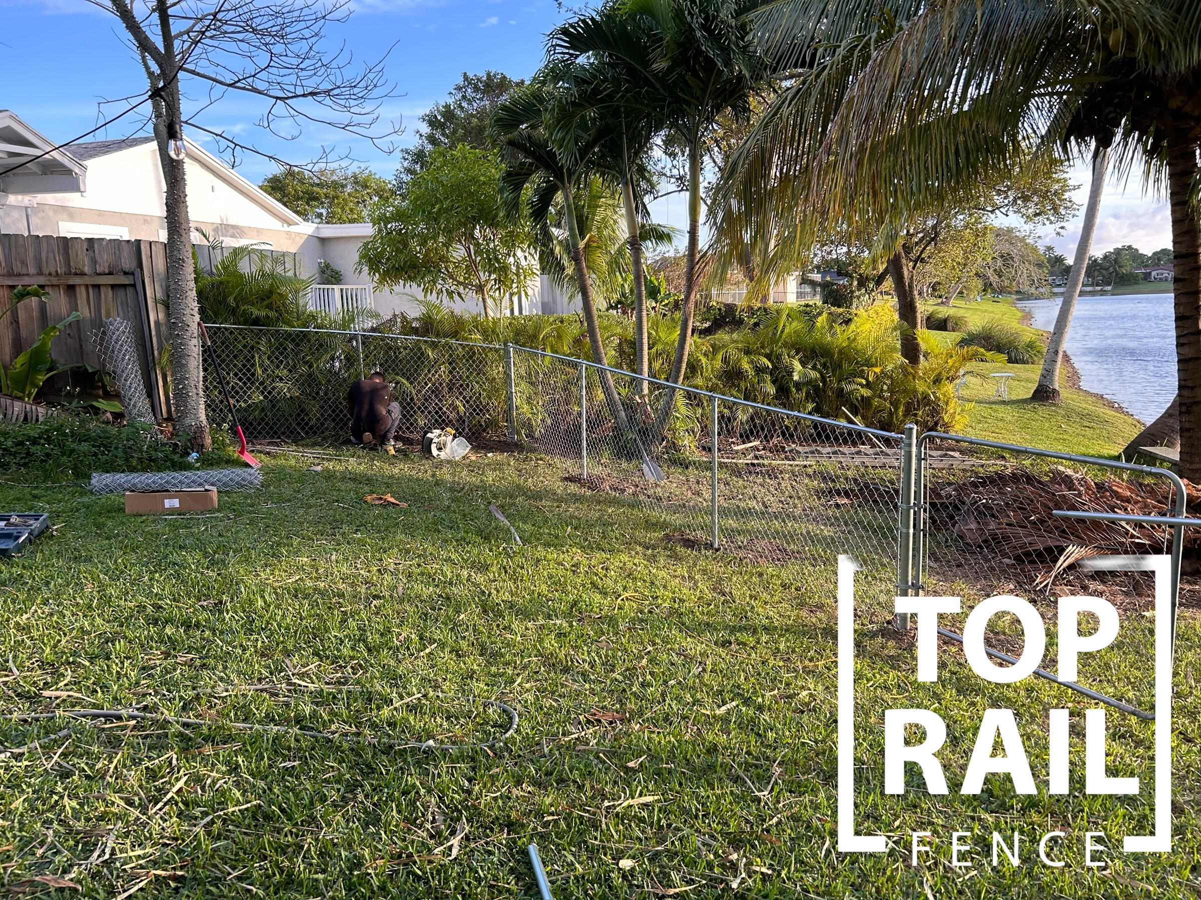 Top Rail Fence Pompano Beach Image
