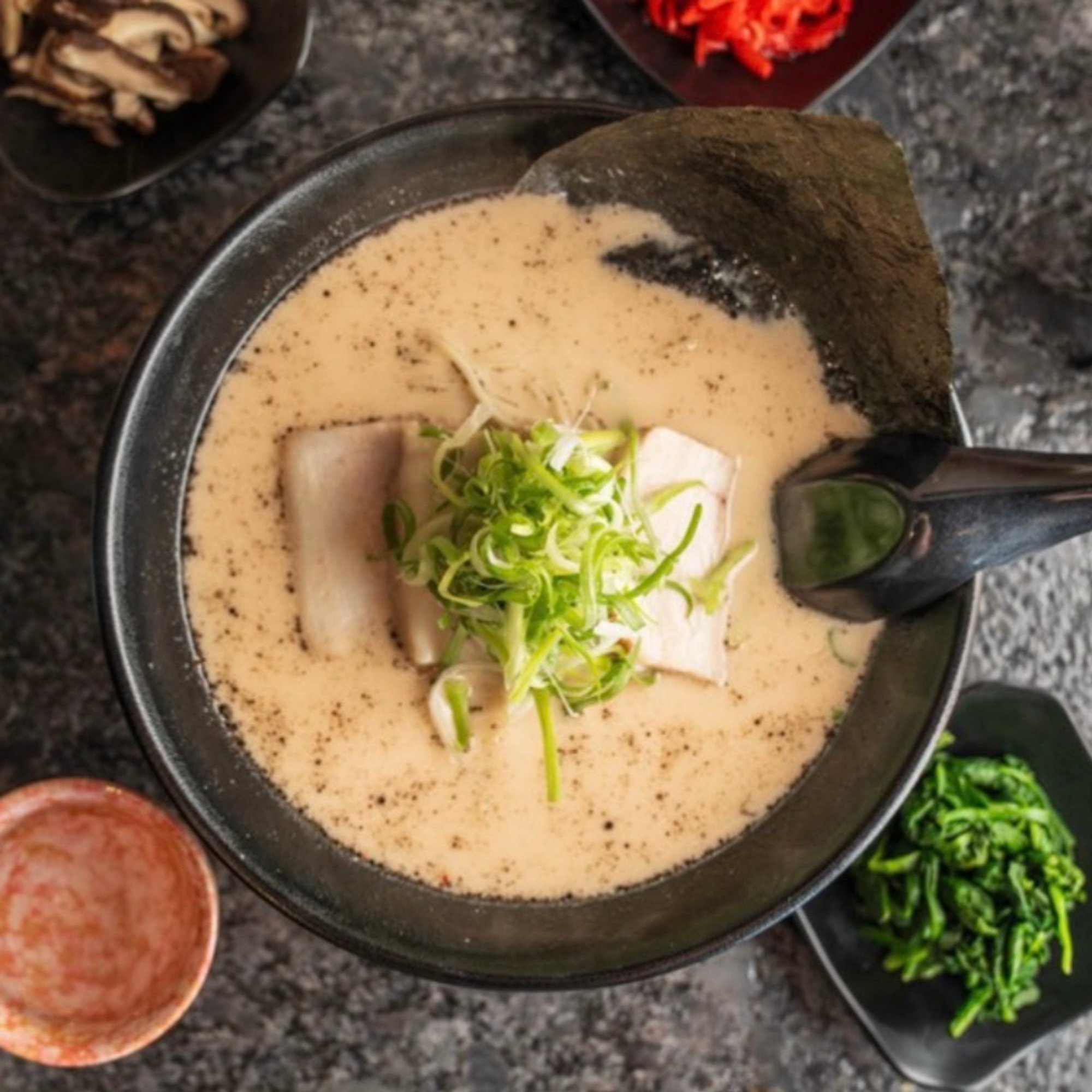 RAMEN( R)