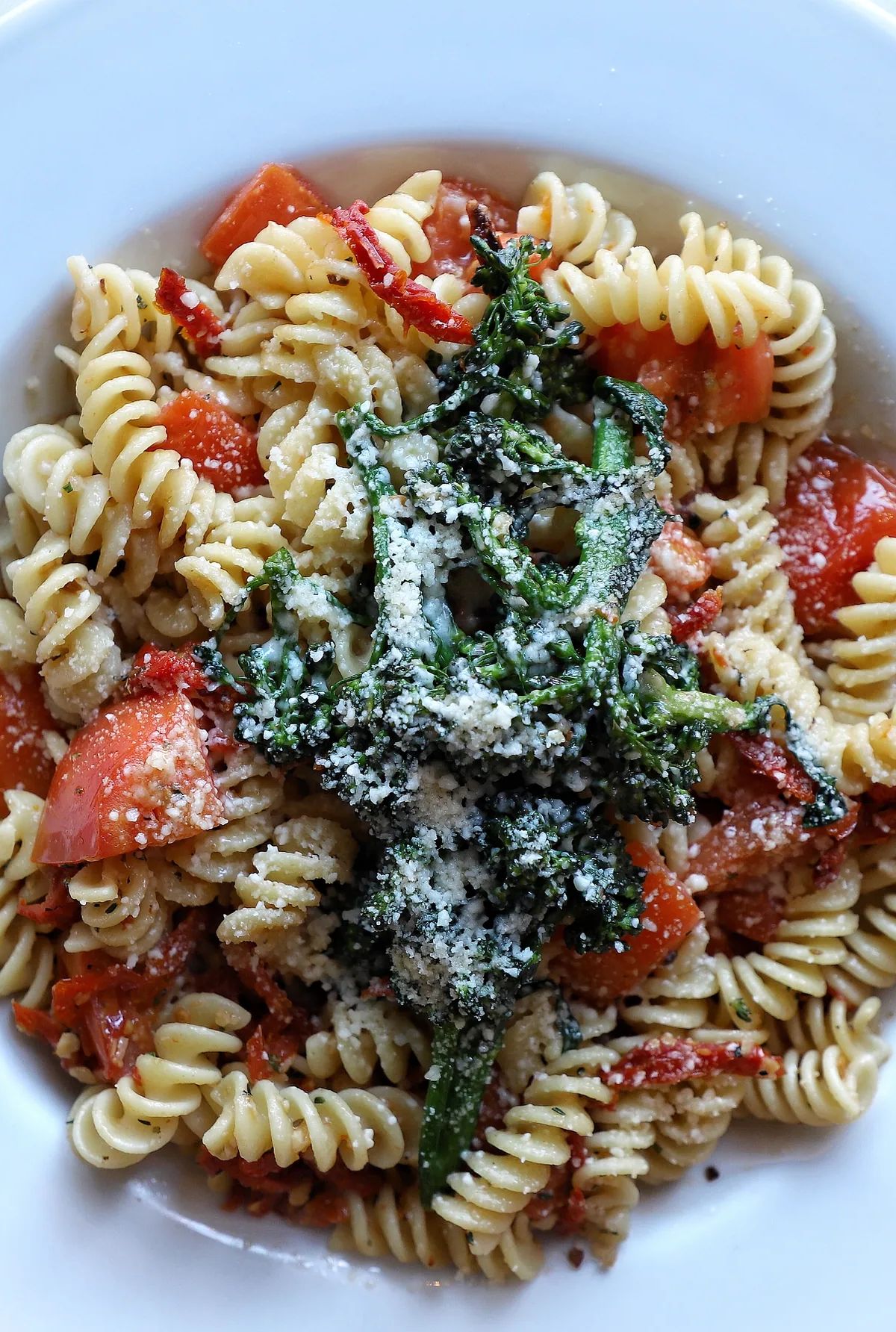 Fusilli & Sun-dried Tomato