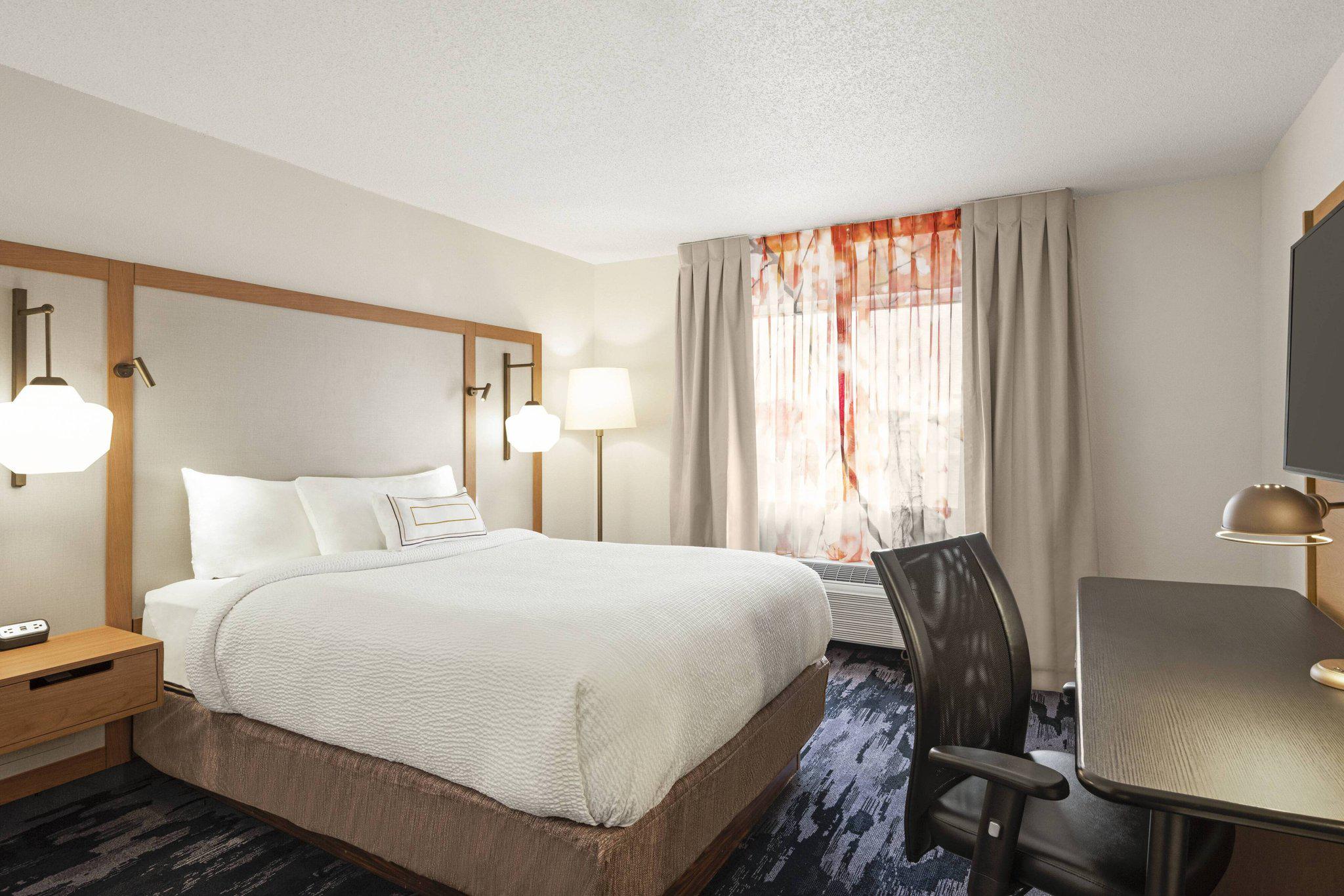 Fairfield Inn by Marriott Warren Niles Photo