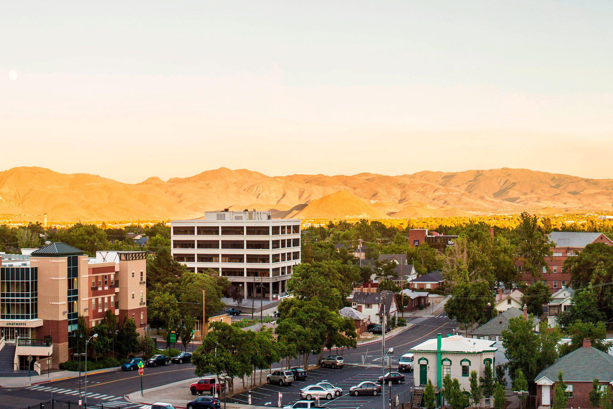 Renaissance Reno Downtown Hotel Photo