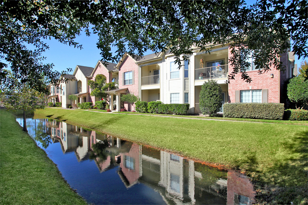 Images The Bellagio Apartments in Houston, TX
