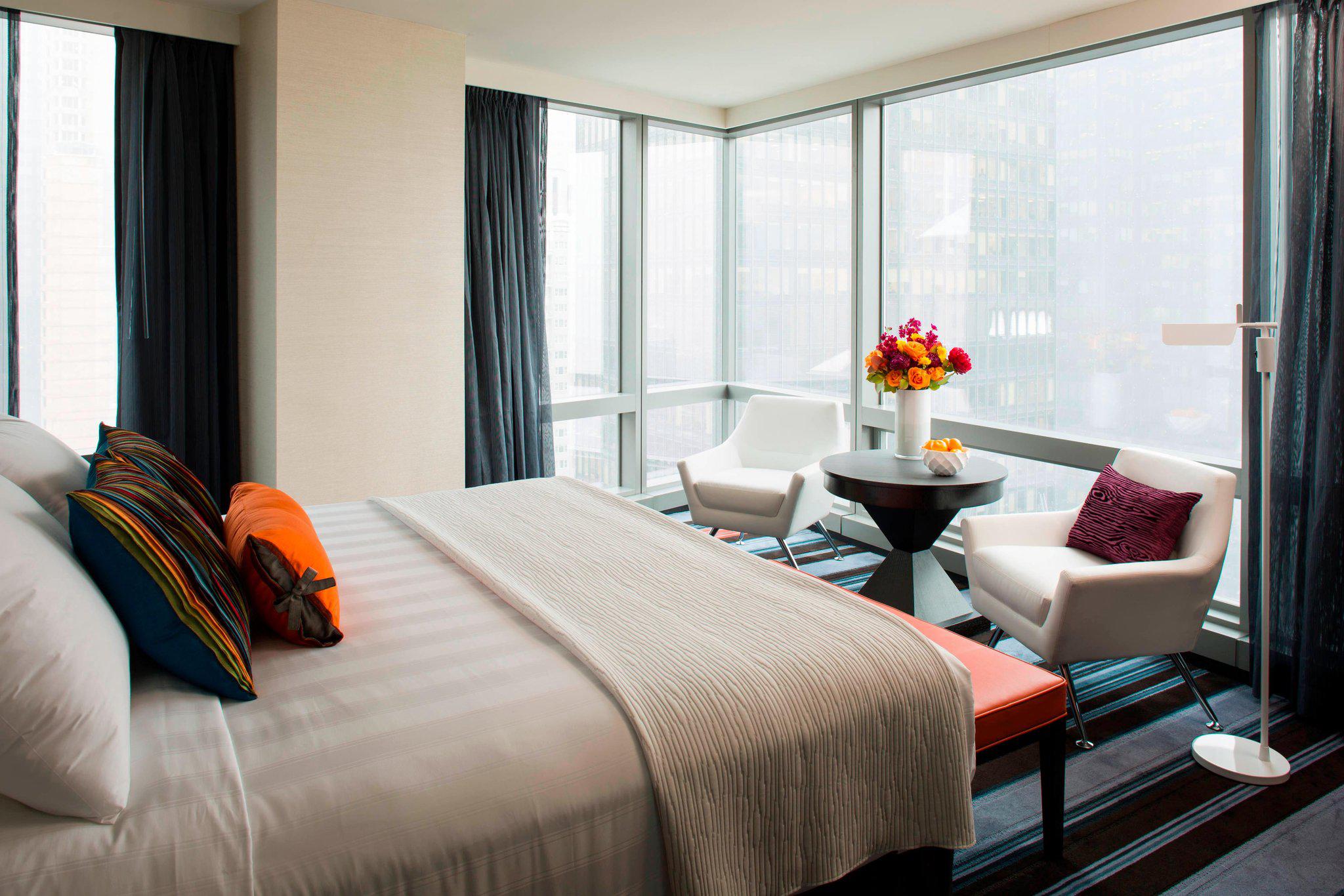 Courtyard by Marriott New York Manhattan/Central Park Photo