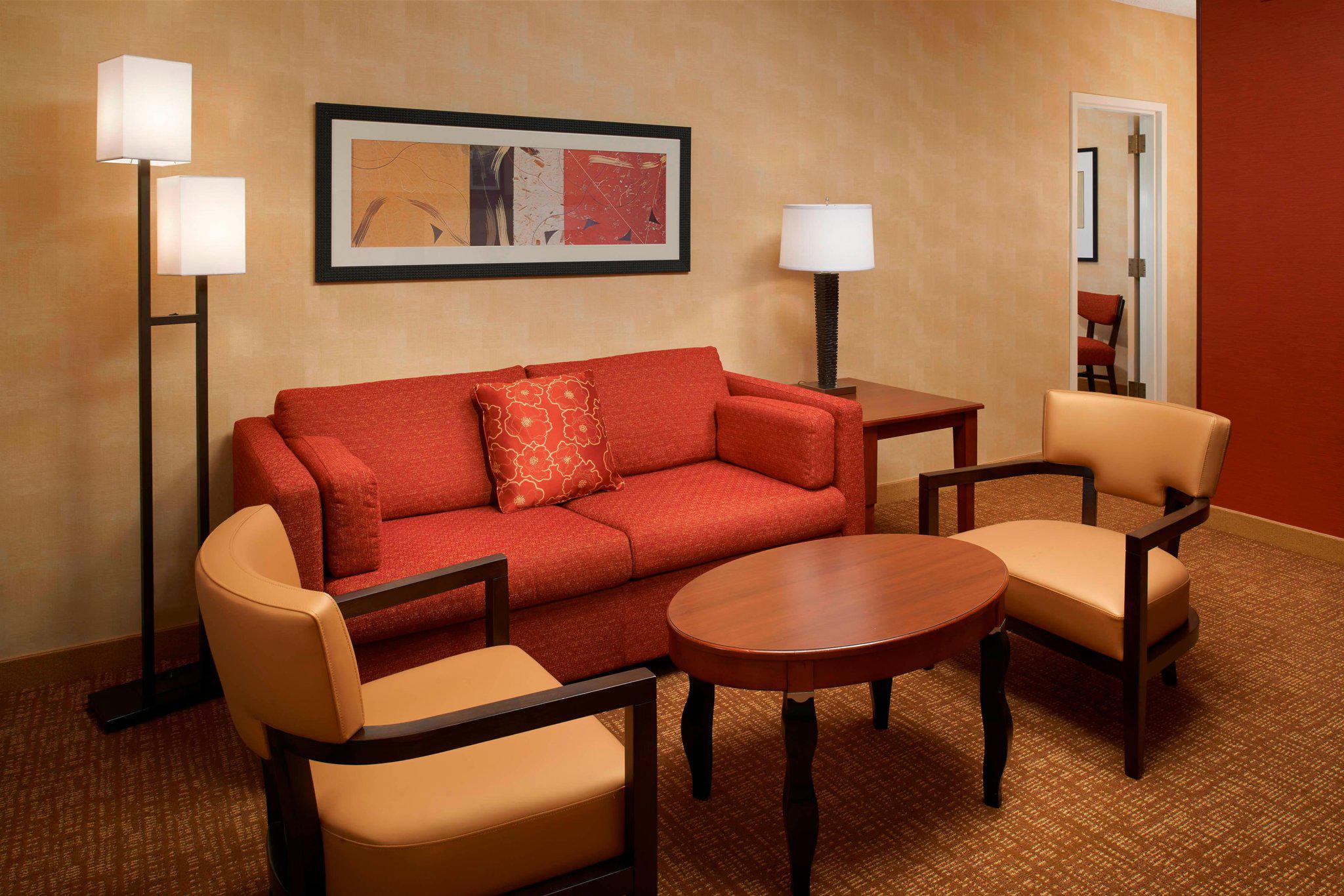 Courtyard by Marriott Chicago Lincolnshire Photo