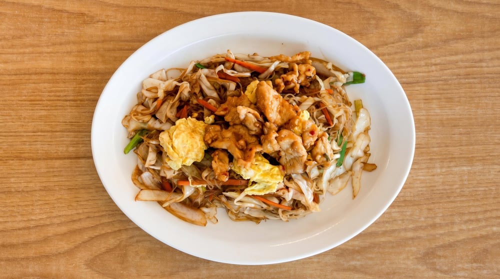 CHICKEN RICE NOODLES