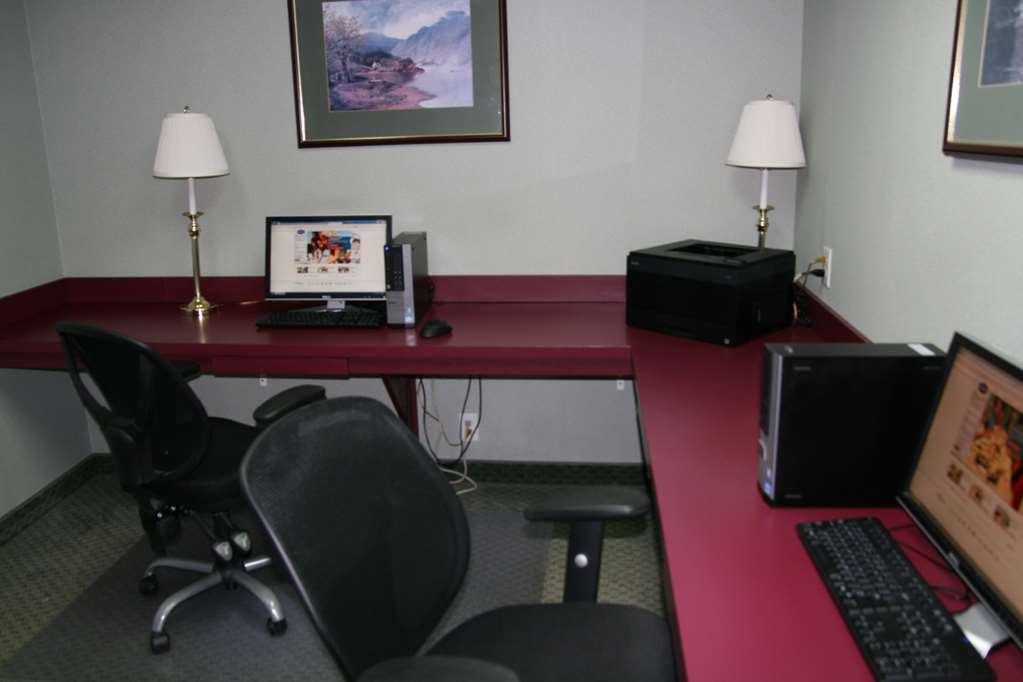 Hampton Inn Hillsville Image