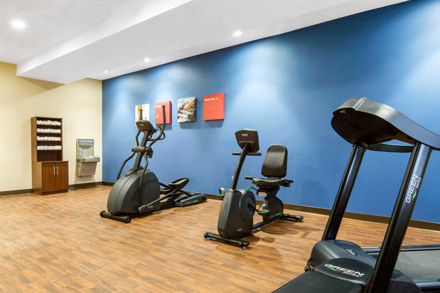 Images Comfort Inn & Suites
