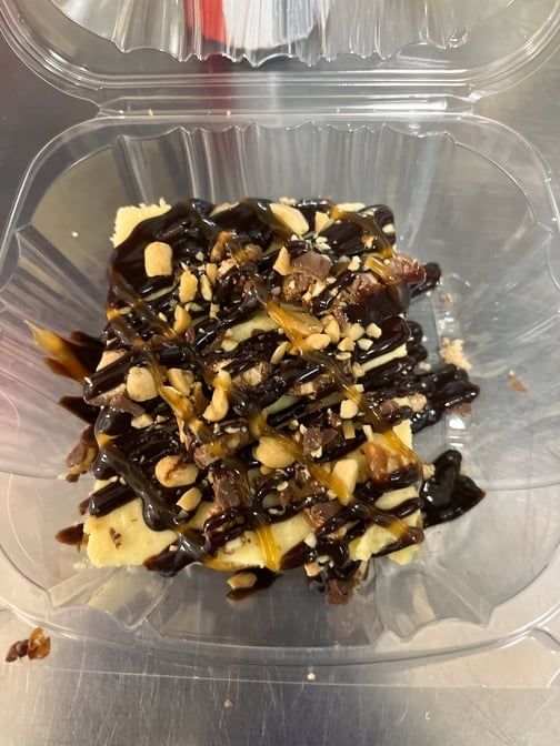 Snickers Cheesecake