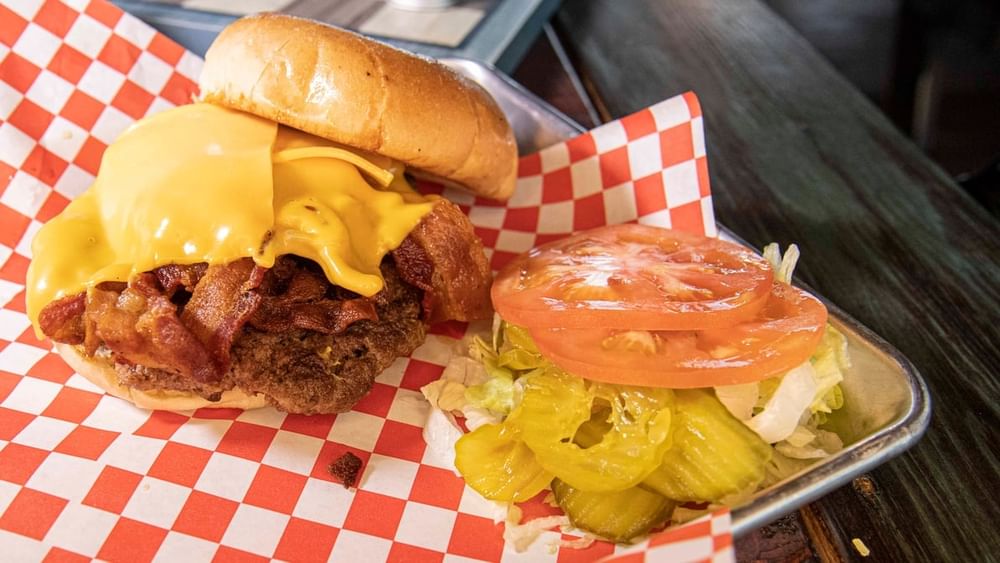Bacon Cheeseburger