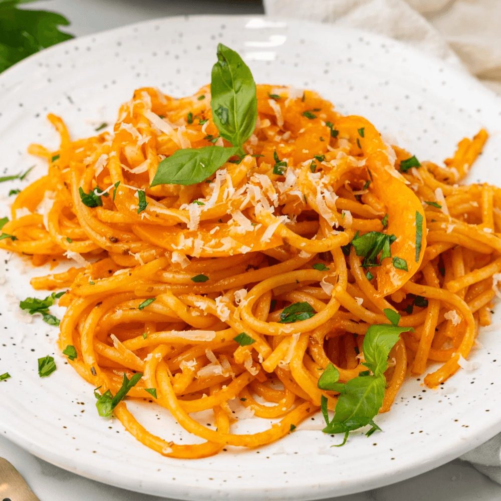 Esparguete Em Molho De Tomate & Oregano Ou Molho Branco Ou Com Alho