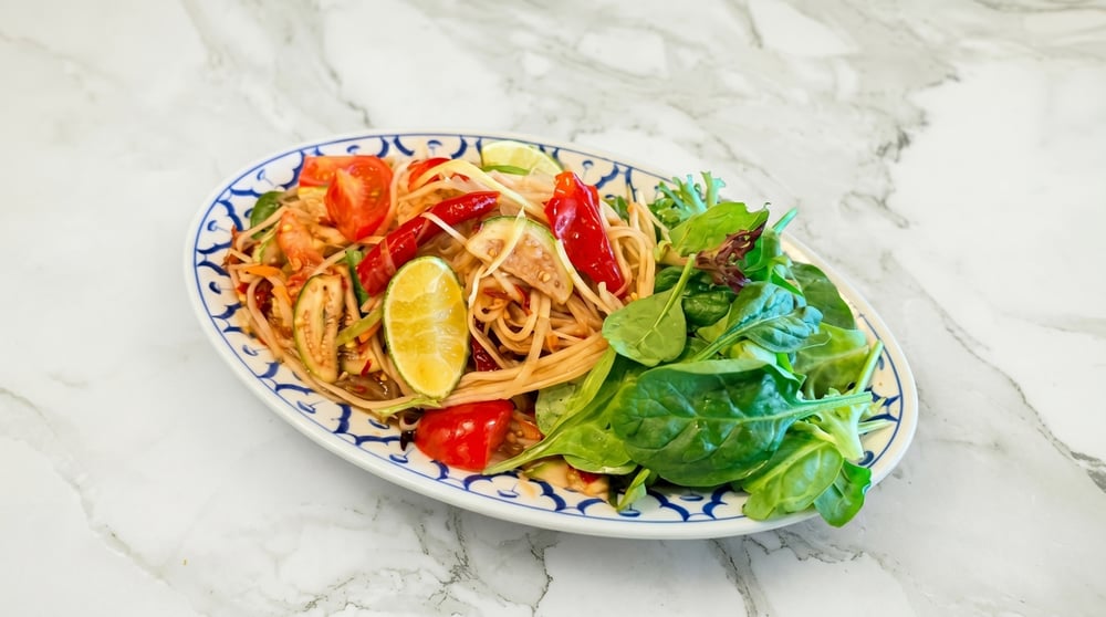 S10 Green Papaya Salad