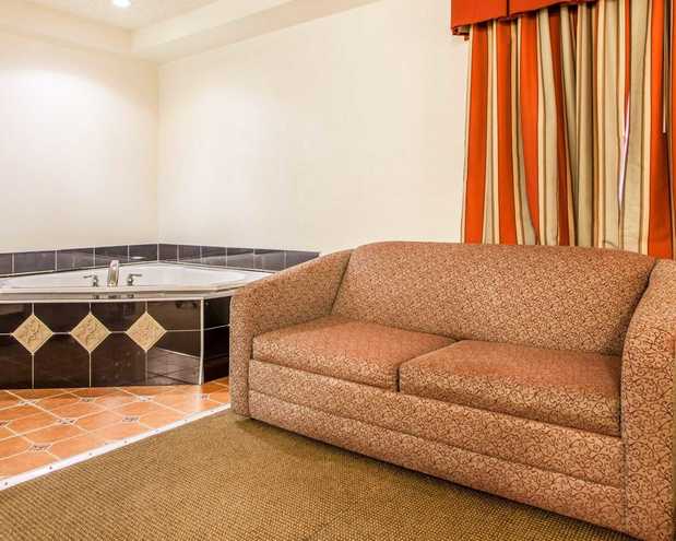 Images Rodeway Inn