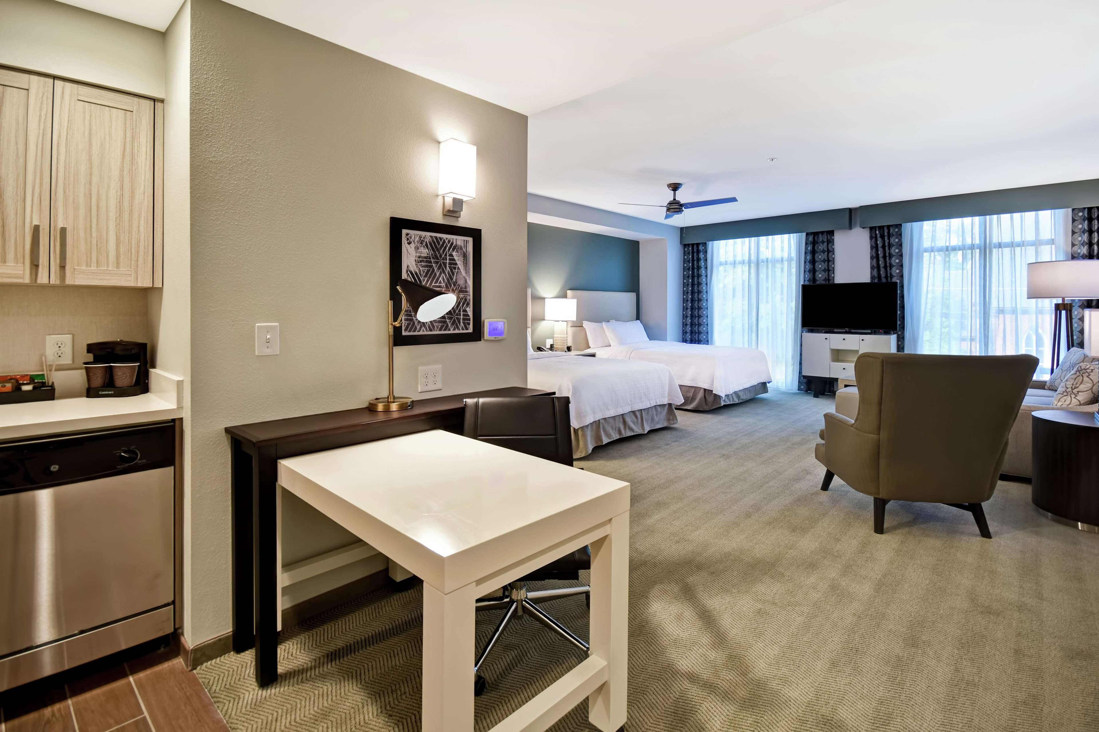 Homewood Suites by Hilton Greenville Downtown Photo