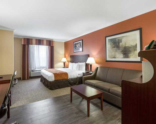 Images Comfort Suites