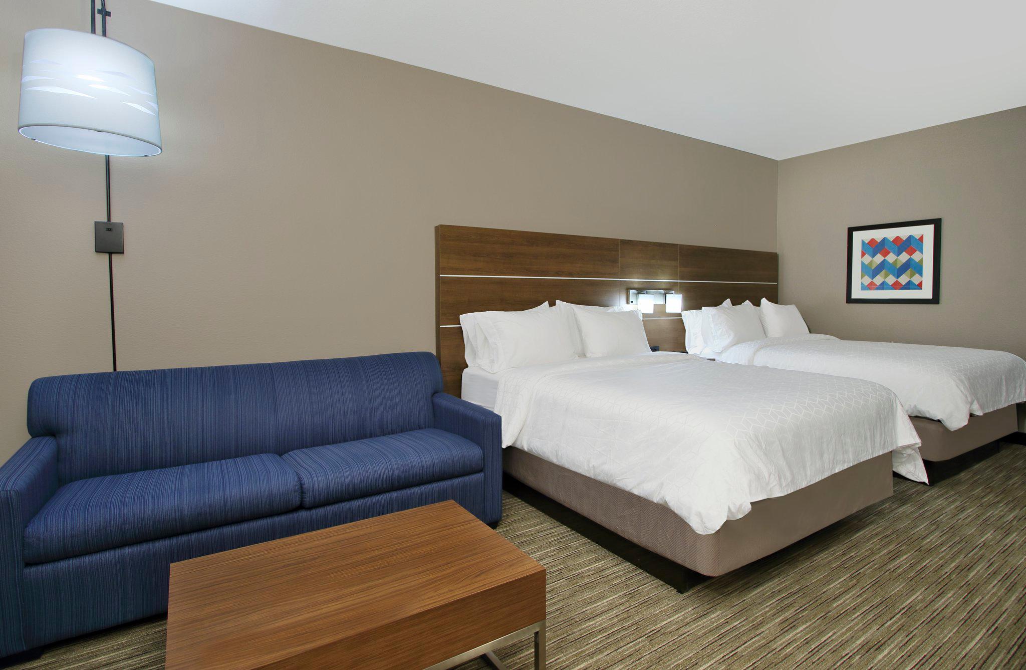 Holiday Inn Express & Suites Dallas-Frisco NW Toyota Stdm Photo