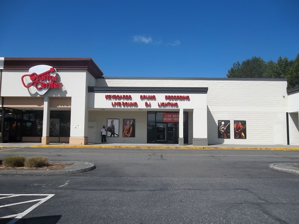 Guitar Center Photo