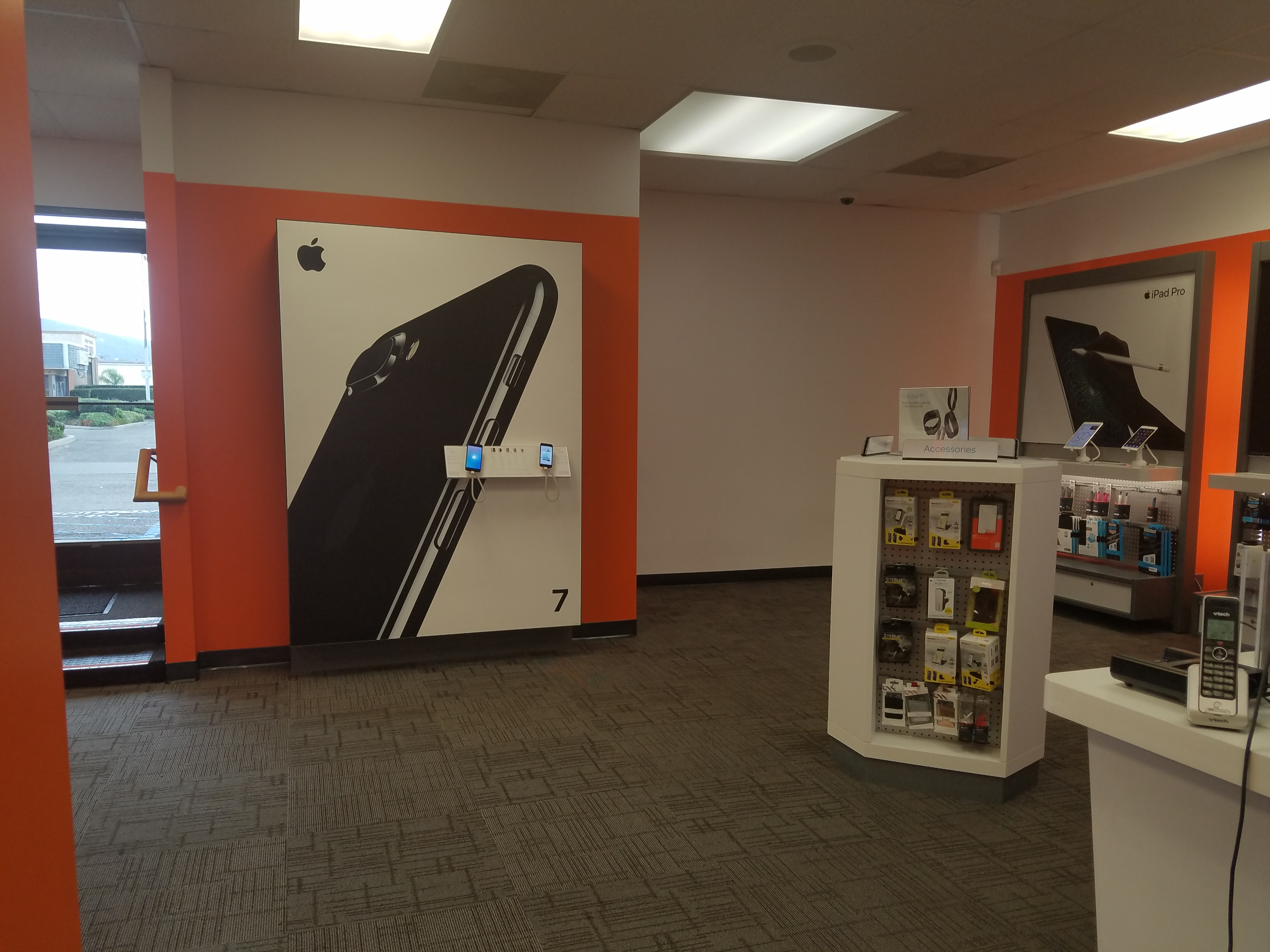 AT&T Store Photo