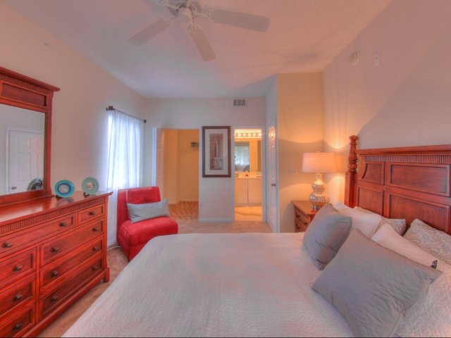Polo Glen Image