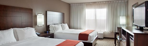 Images Holiday Inn Express & Suites Saint Robert - Leonard Wood