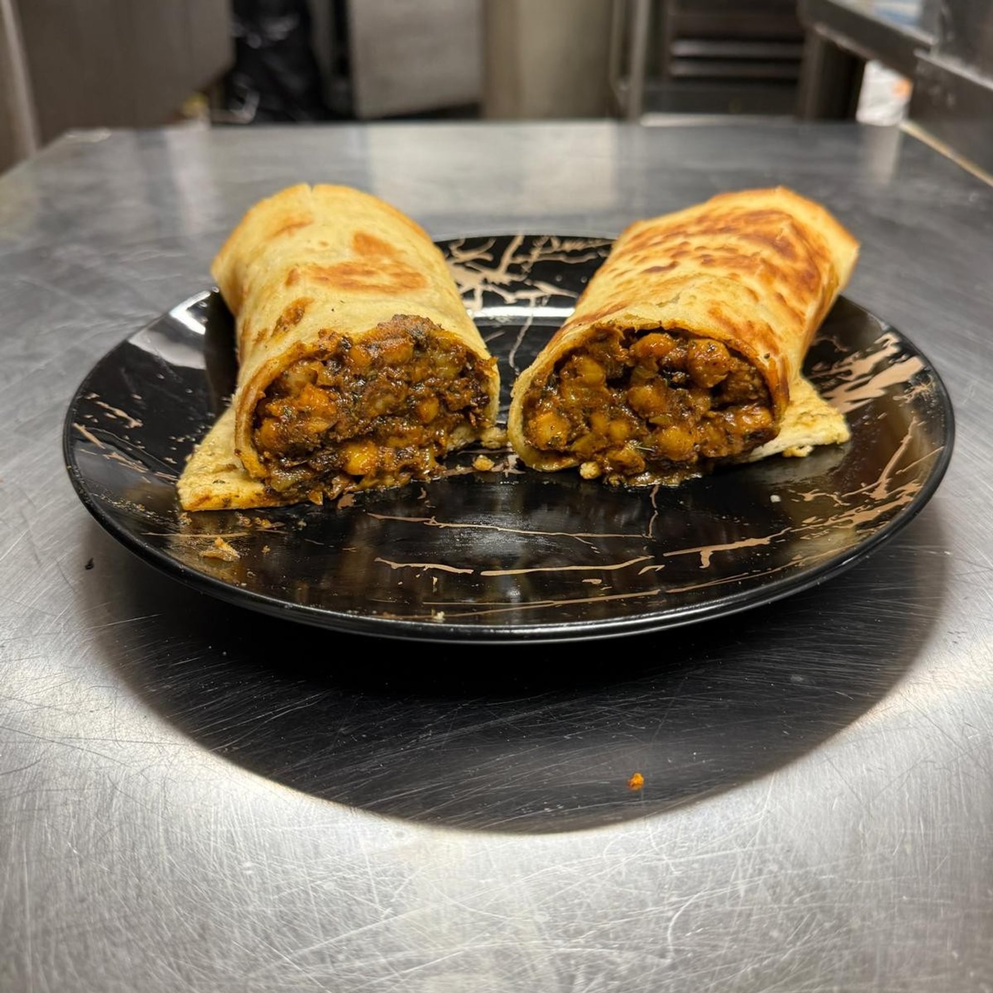 VeerGi Amritsari Chole Pocket — Punjabi Chickpea Naan Pocket