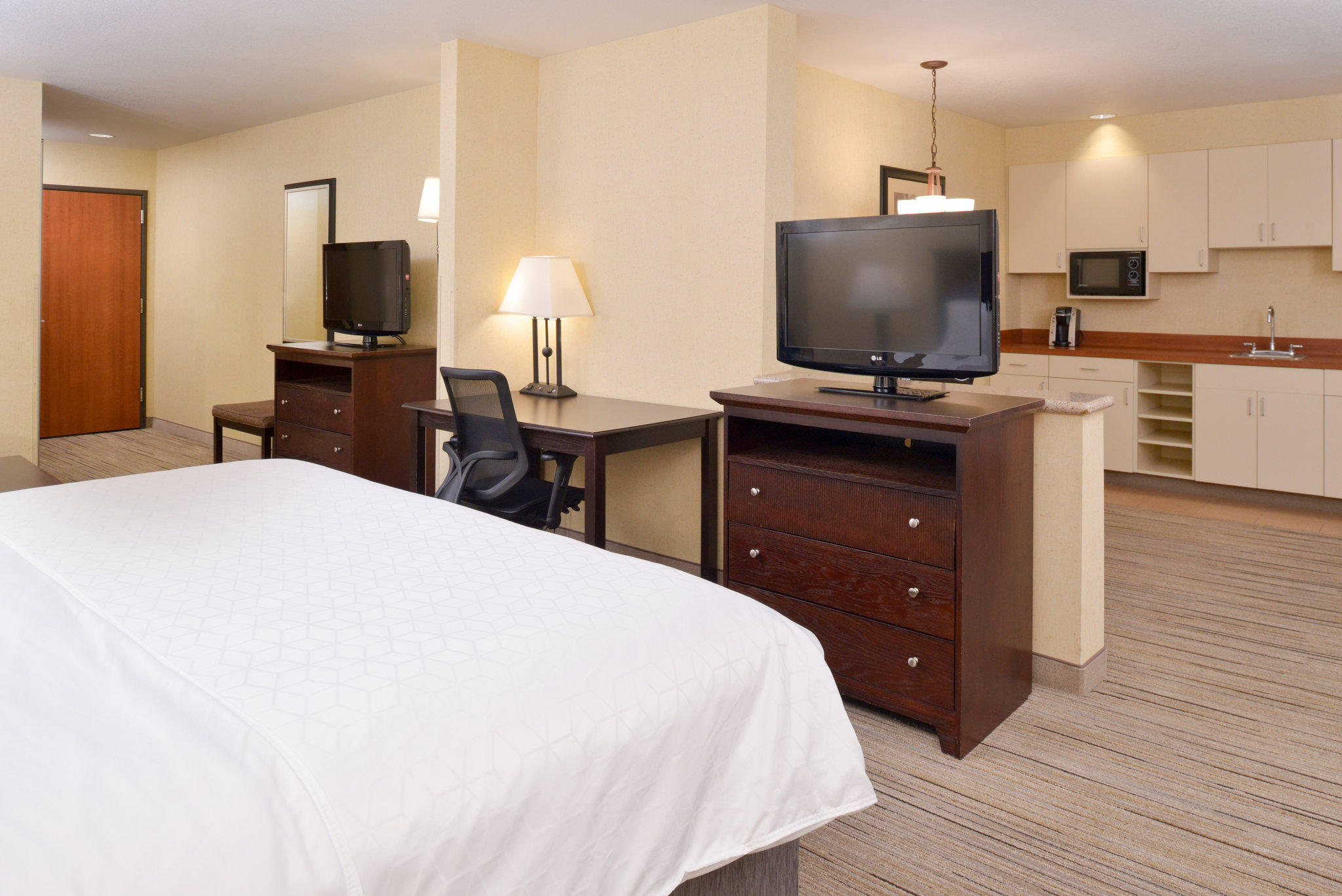 Holiday Inn Express & Suites Nampa - Idaho Center Photo