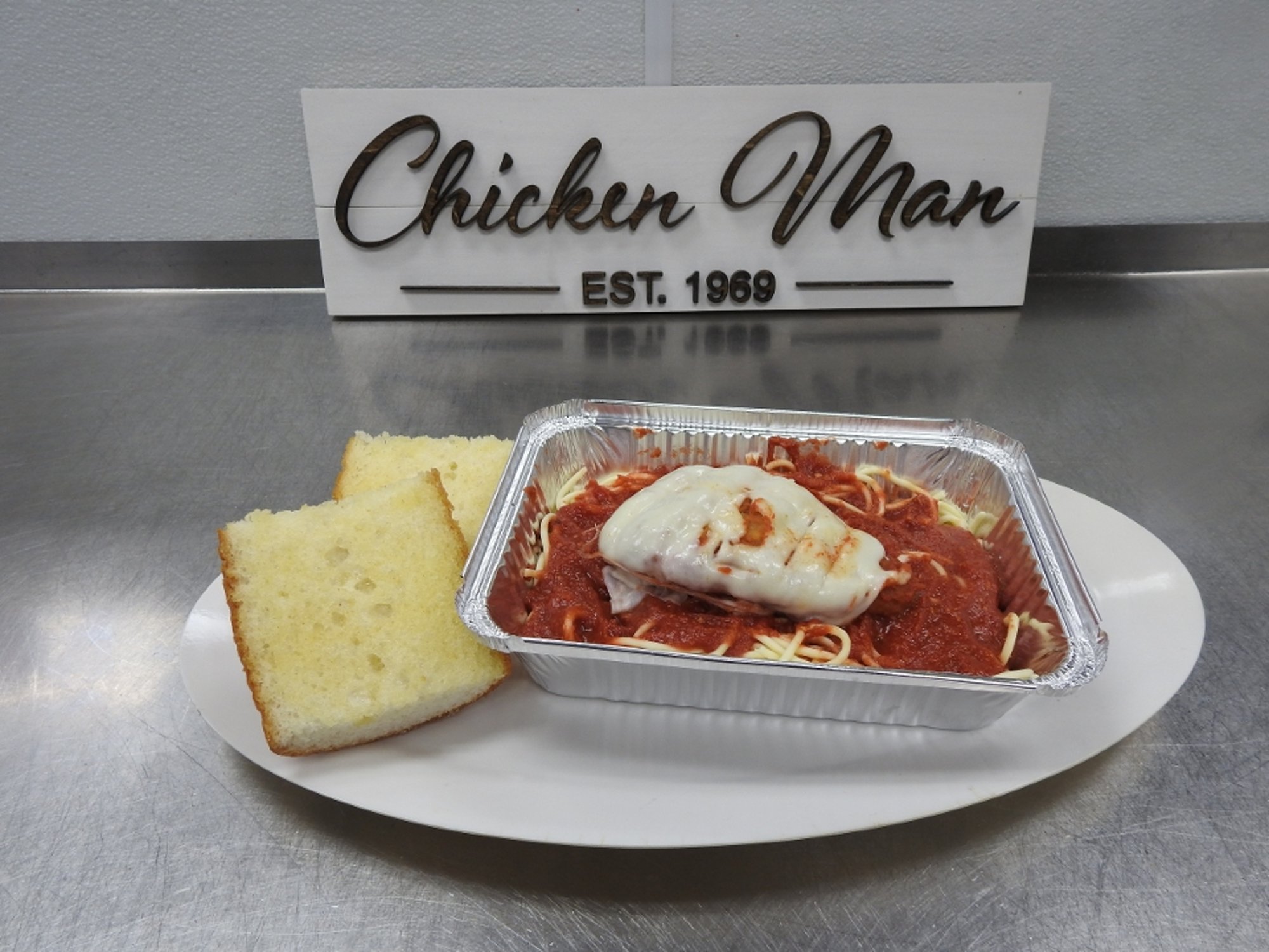 Chicken Parmesan & 1/2 Bread