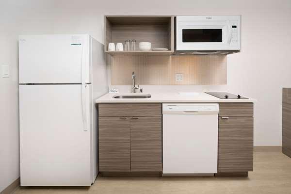 WoodSpring Suites Charlotte Gastonia Image