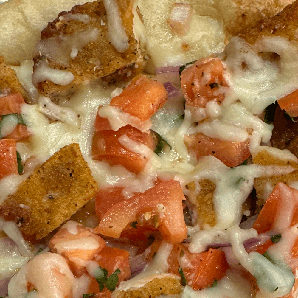 Chicken & Tomatoes Pizza