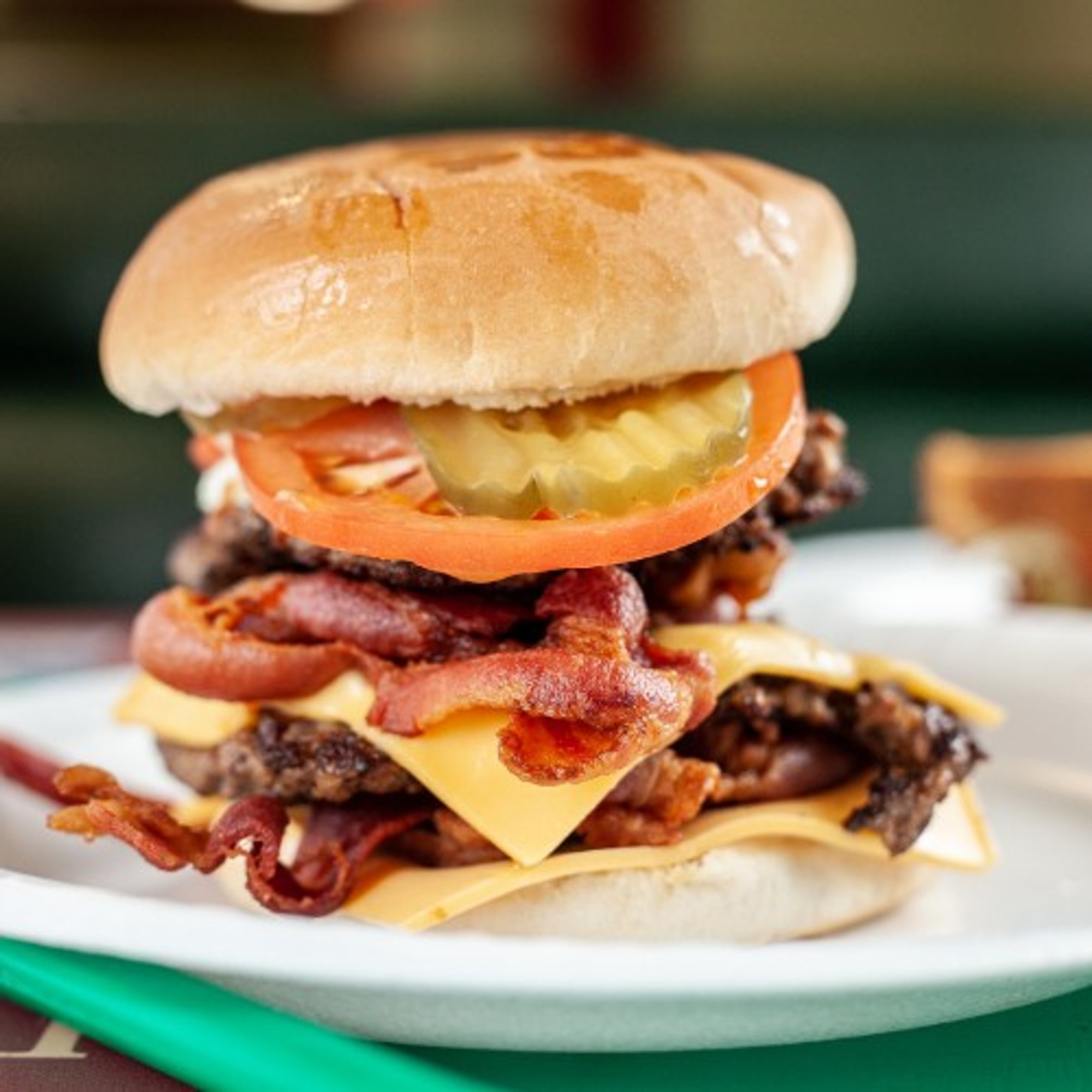 Bacon Cheese Burger DLX