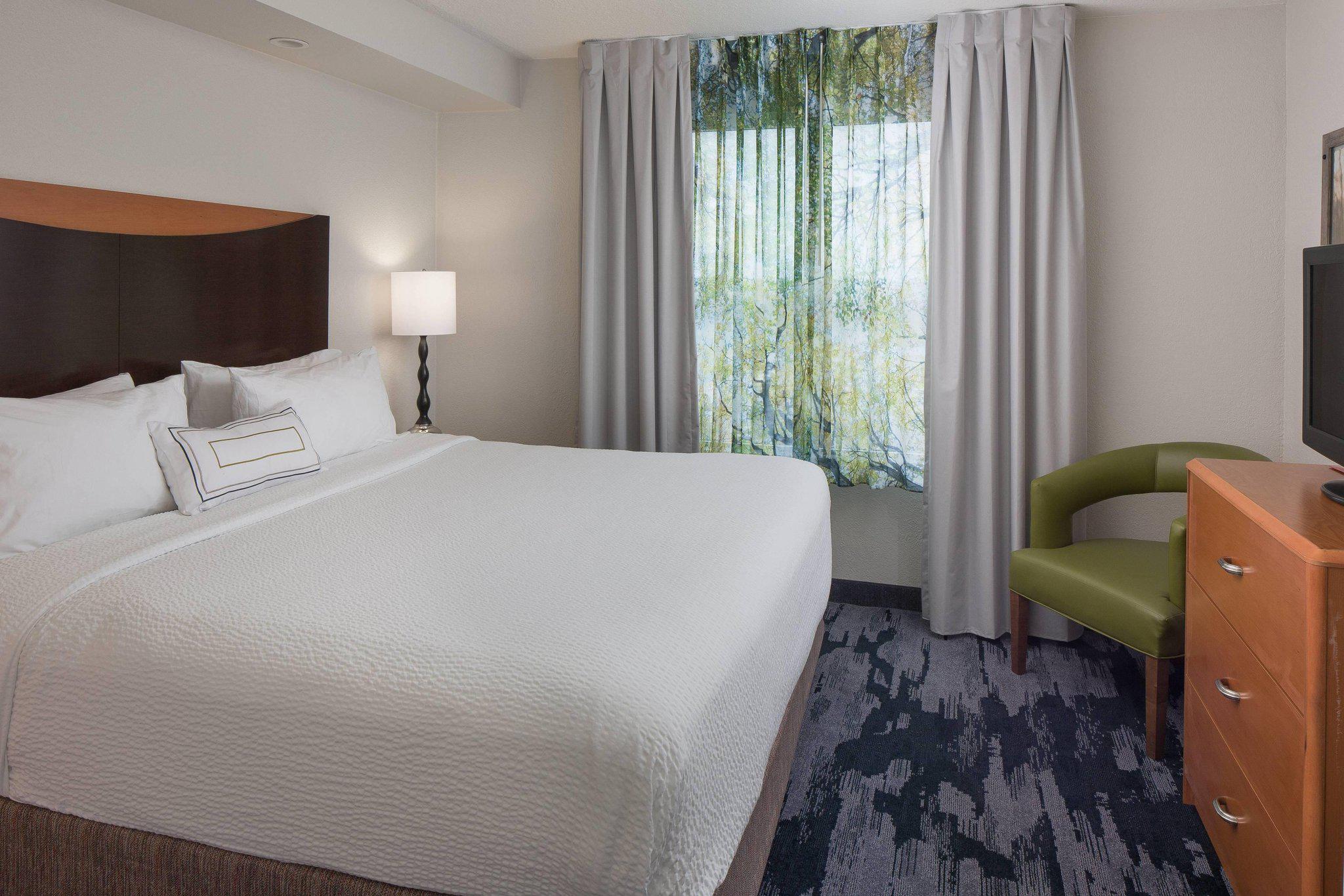 Fairfield Inn & Suites by Marriott Orlando Lake Buena Vista Photo