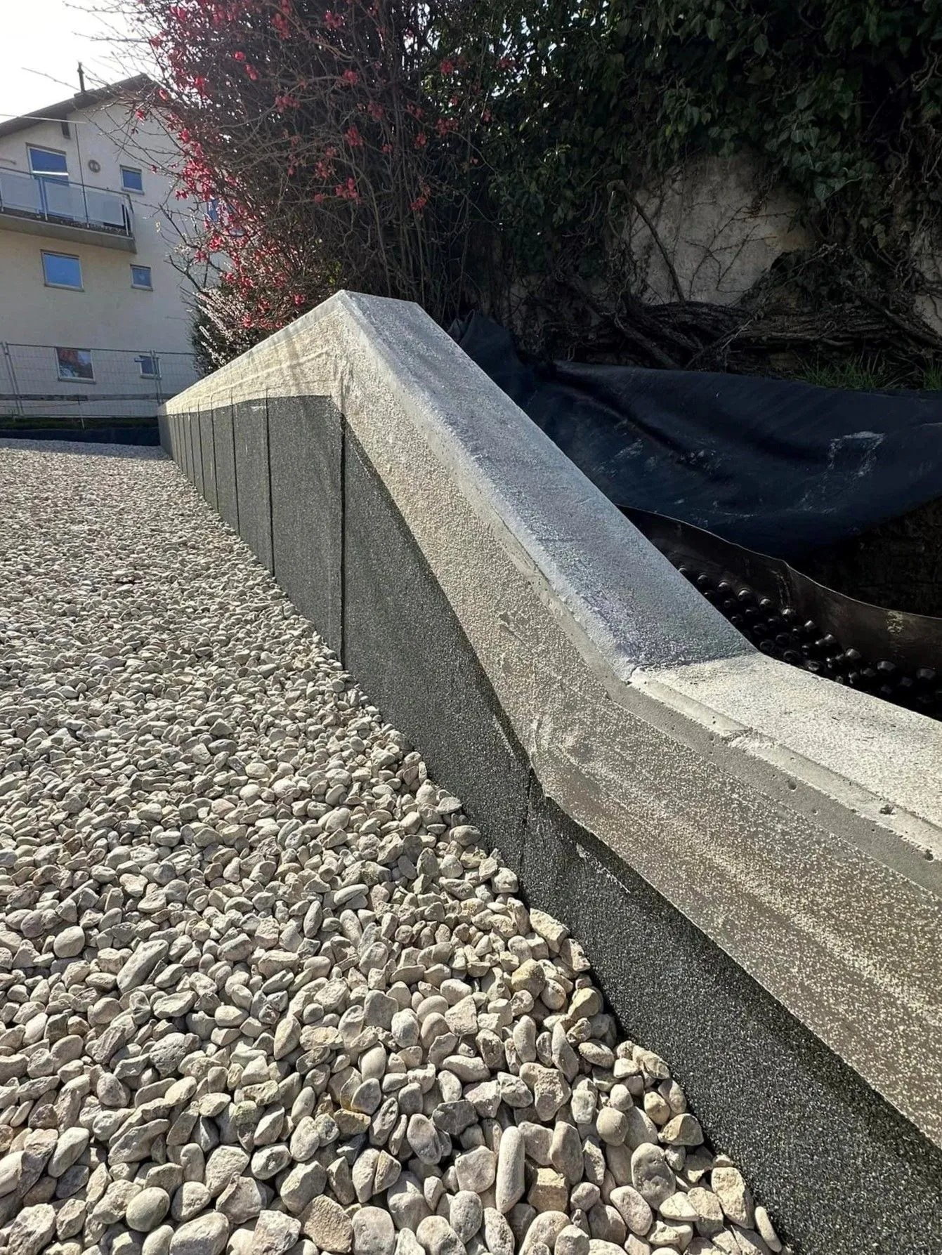 Isolation, toiture, terrasse, parking...