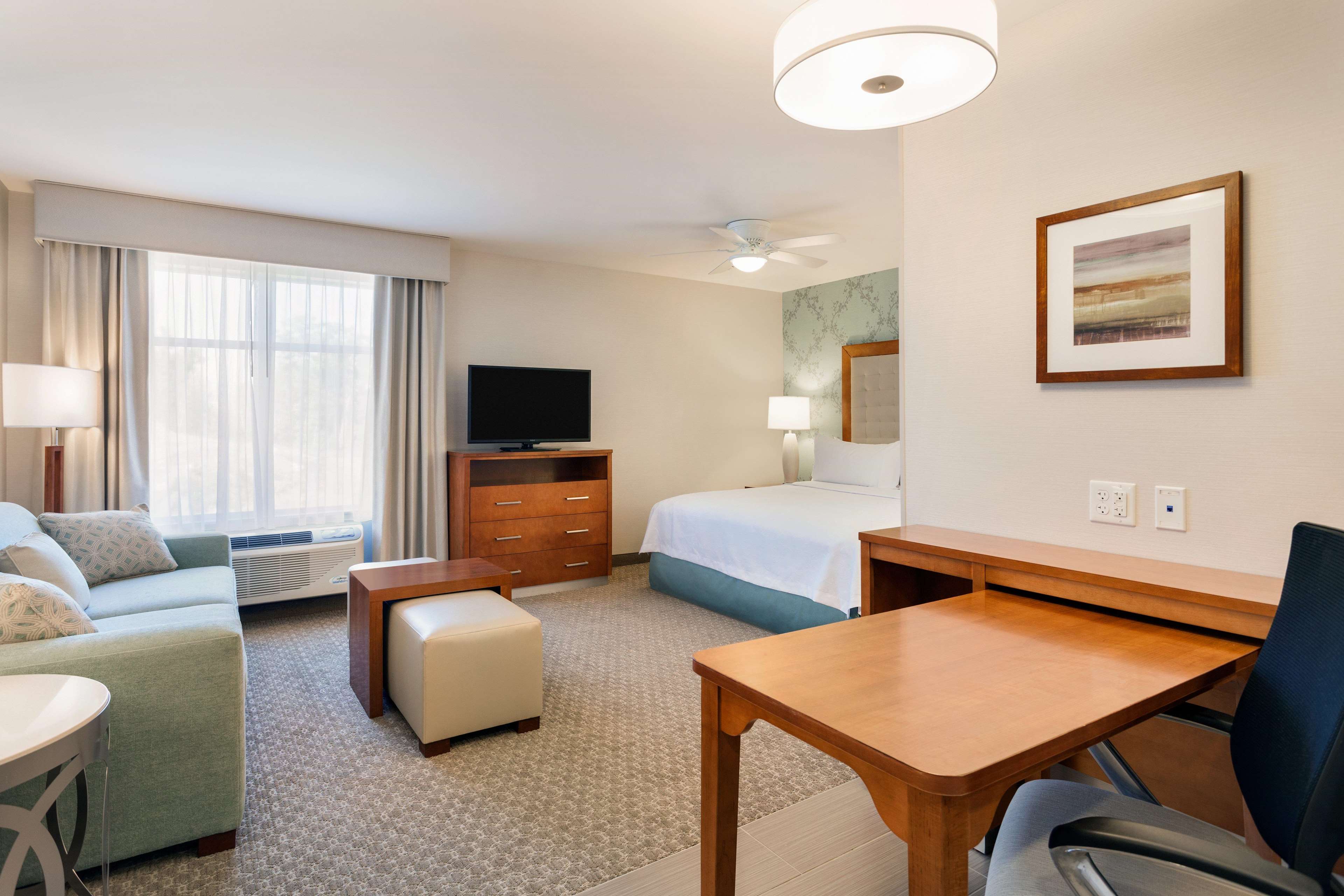 Homewood Suites by Hilton Gateway Hills Nashua Photo