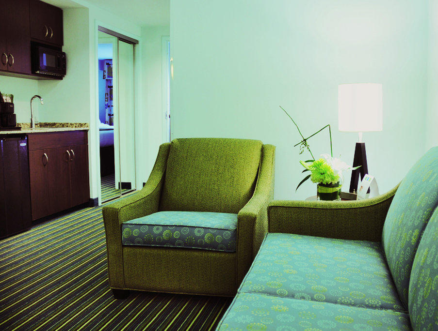 Holiday Inn Express & Suites Norfolk Airport Photo