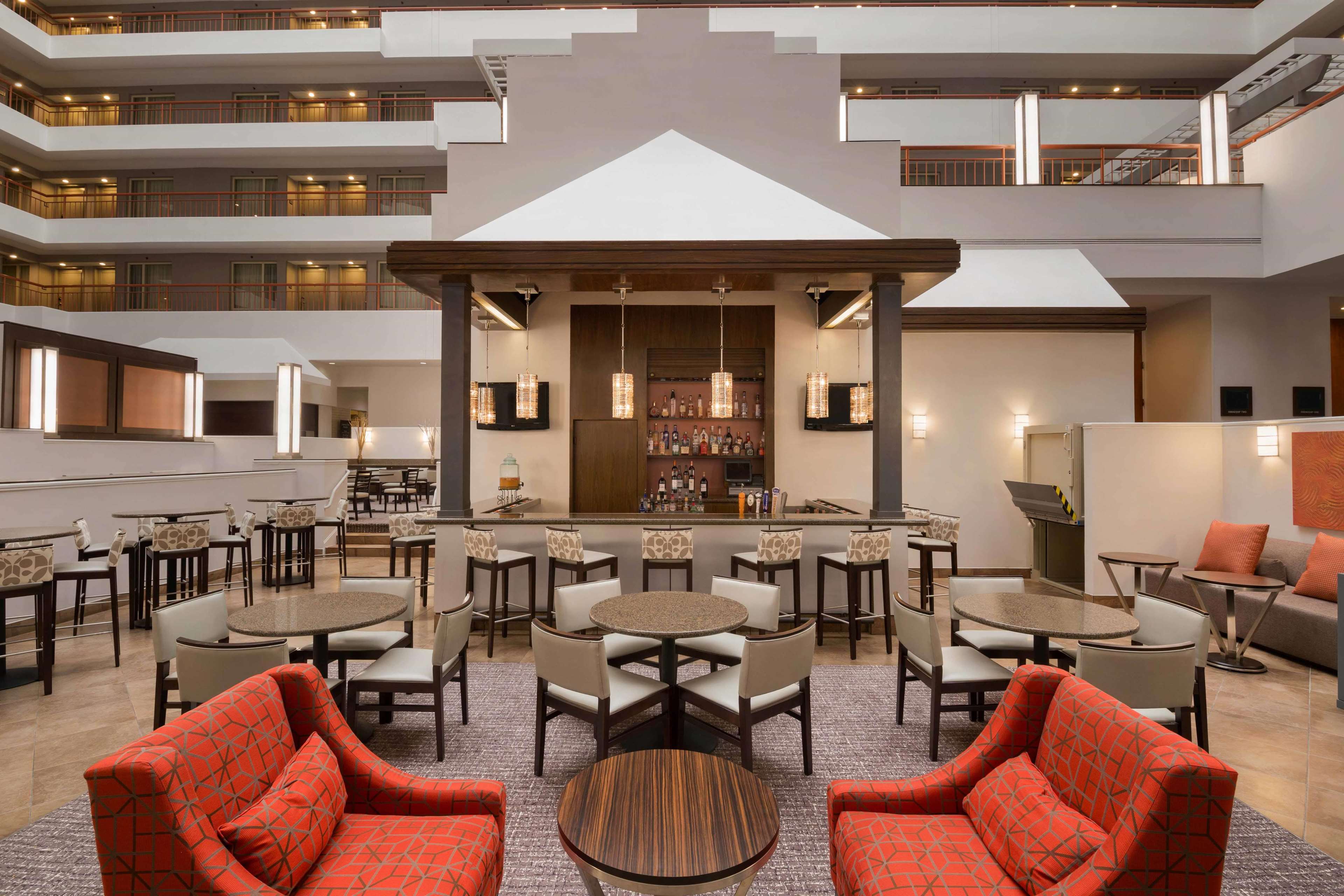 Embassy Suites by Hilton Baltimore at BWI Airport Photo