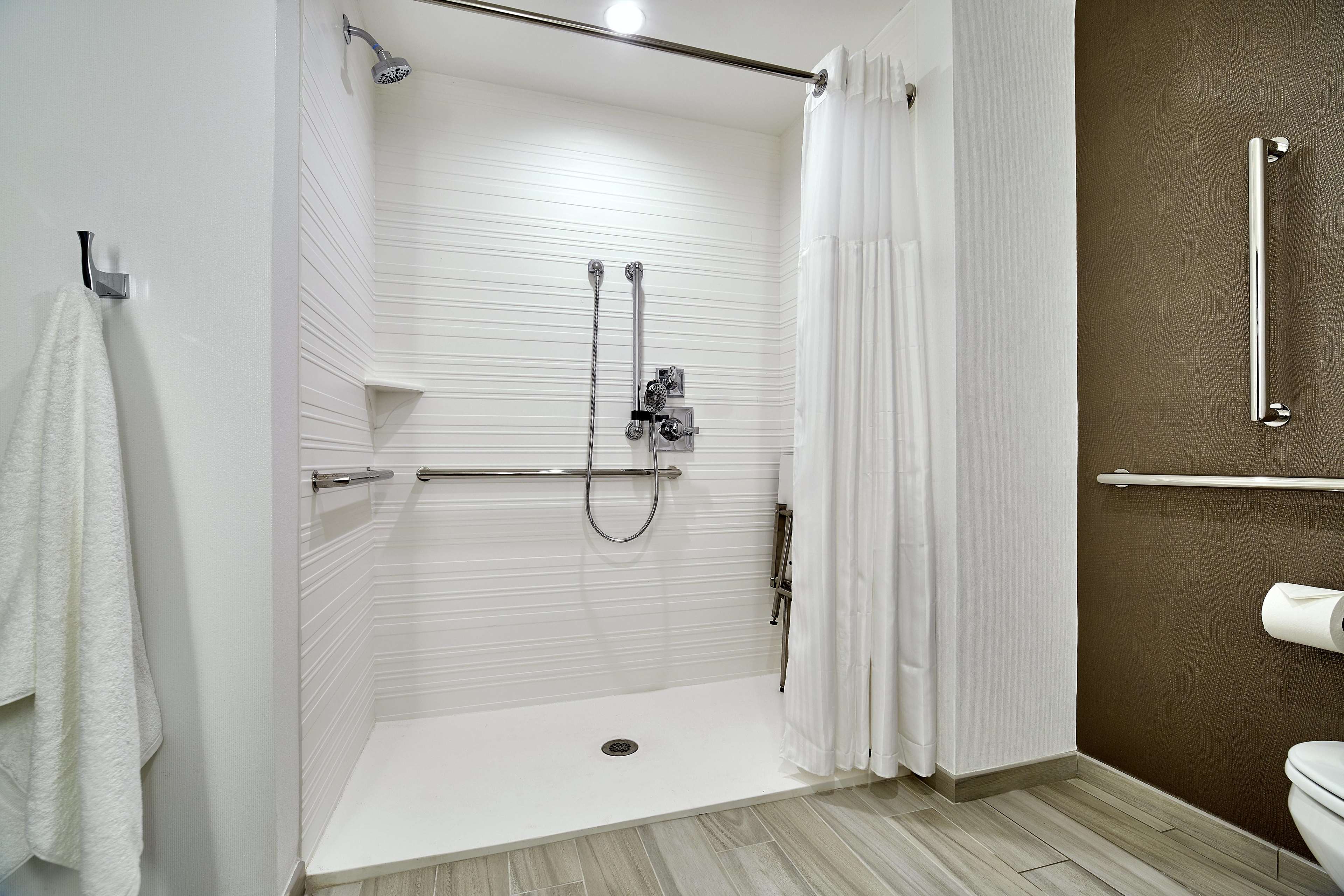 Hilton Garden Inn Roslyn Photo