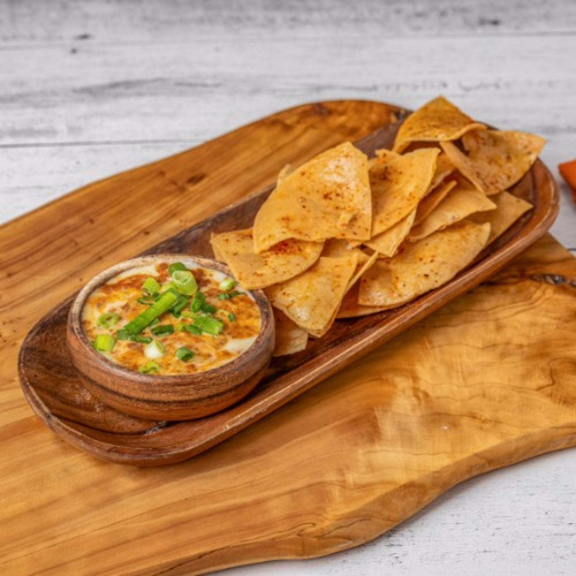 Chori-Queso Dip & Chips