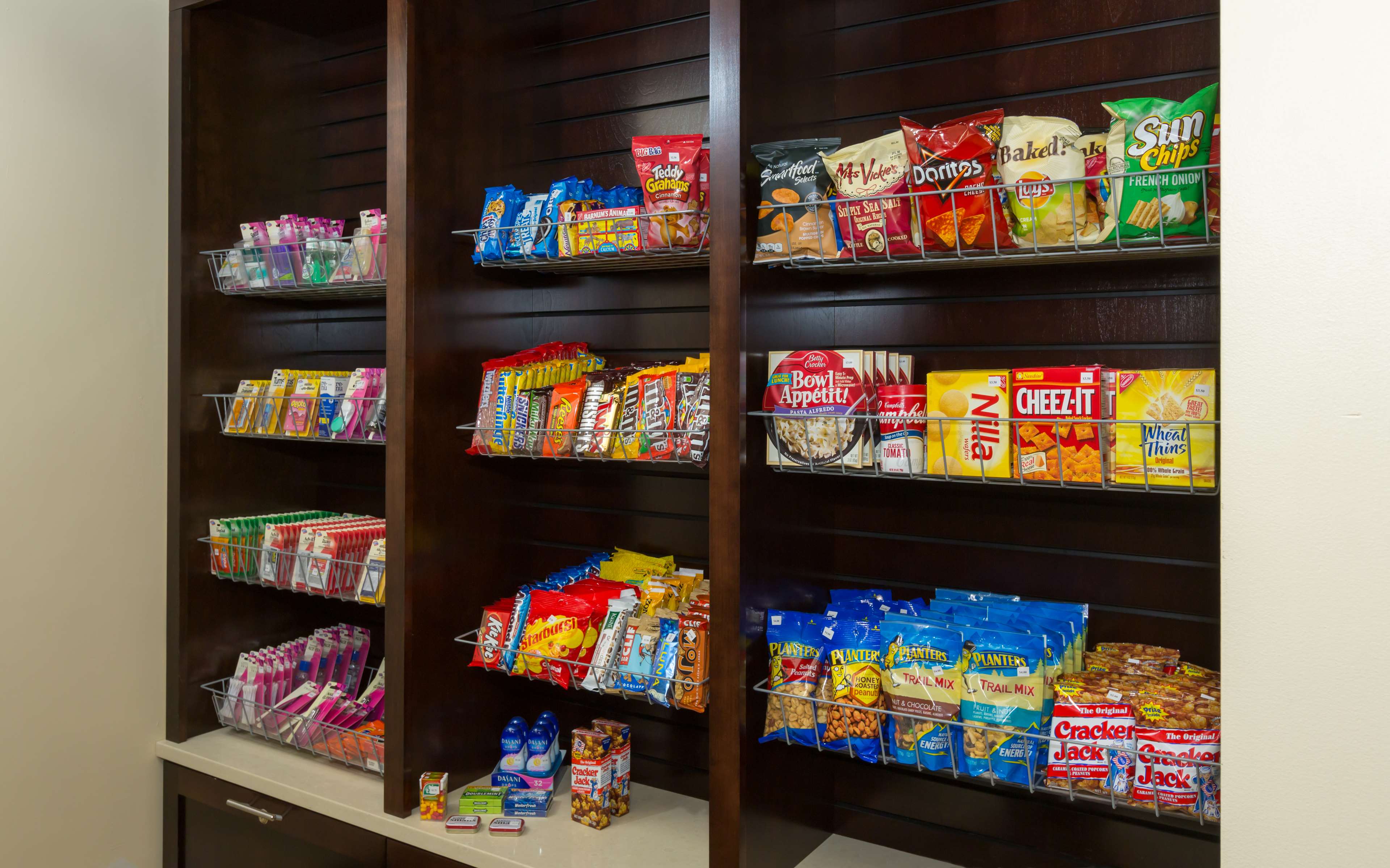 Hilton Garden Inn Buffalo Airport Photo