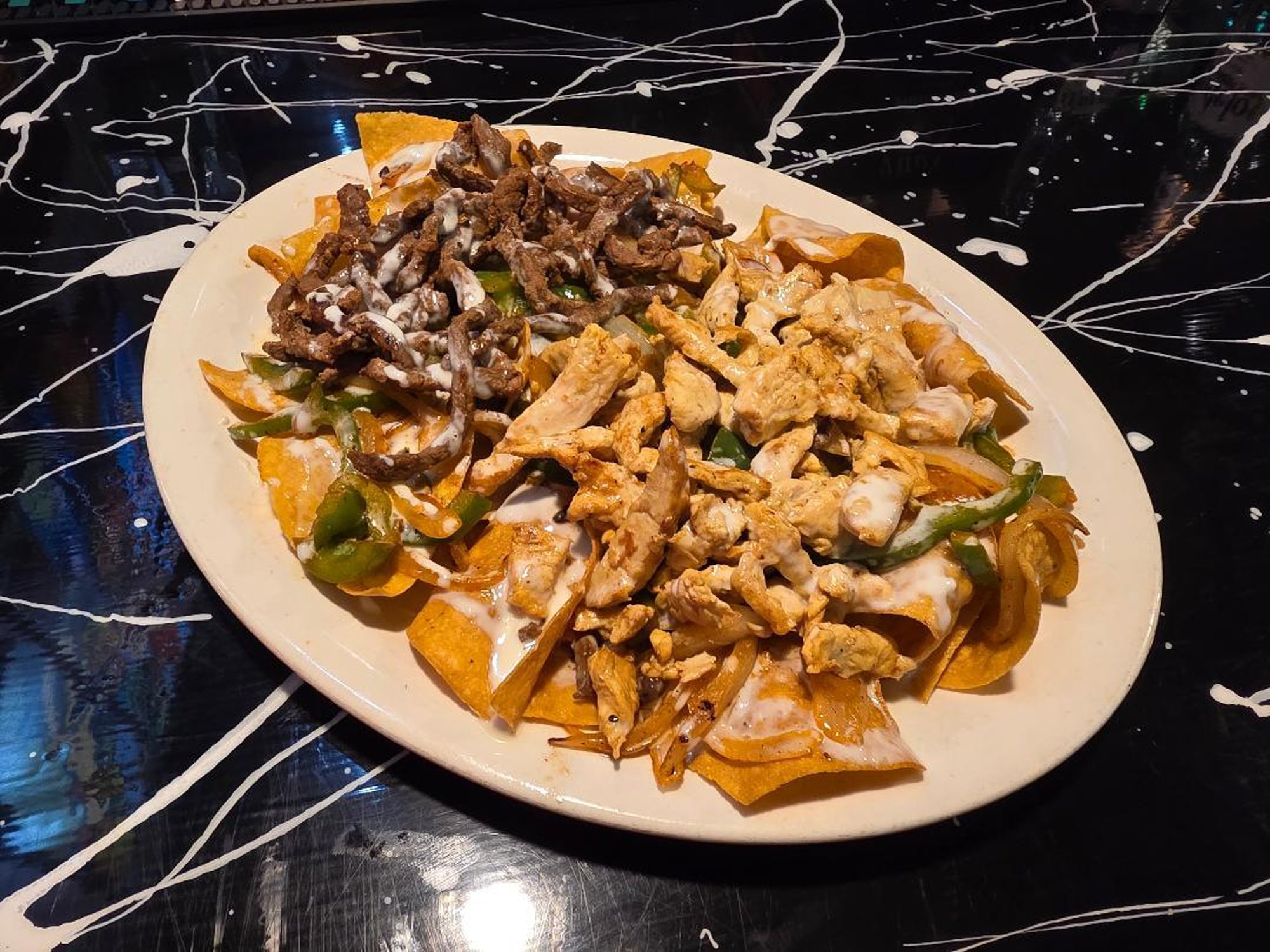 Mix Nachos Grilled Chicken & Steak