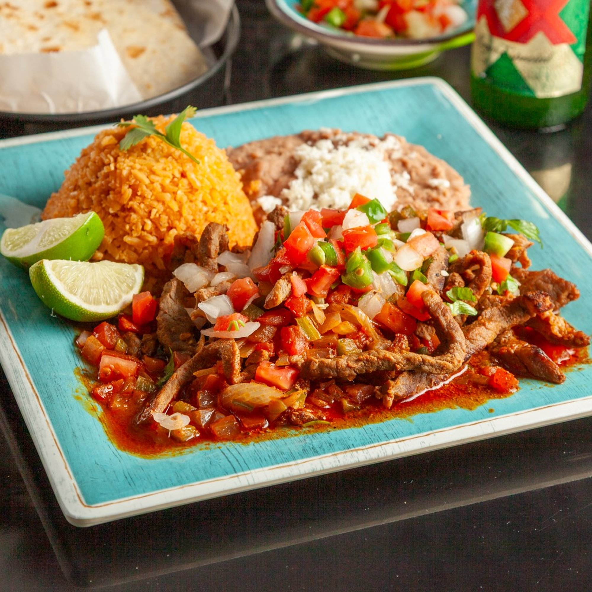 P. Mexican Style Steak / Bistec a la Mexicana